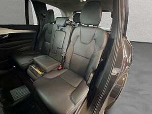 Volvo  Plus Dark