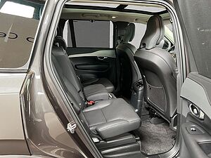 Volvo  Plus Dark