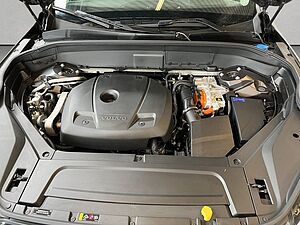 Volvo  Plus Dark