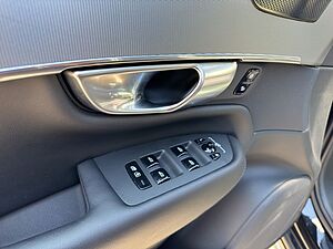 Volvo  Plus Bright