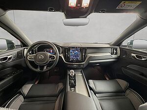 Volvo  Plus Dark