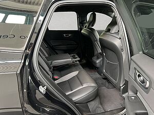 Volvo  Plus Dark