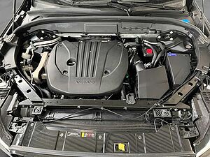 Volvo  Plus Dark