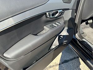 Volvo  Plus Bright