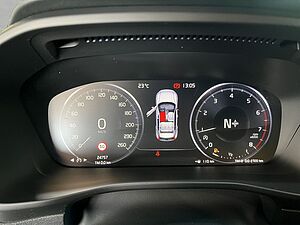 Volvo  Momentum Core