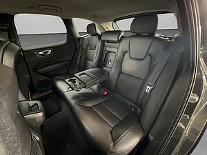 Volvo  Momentum Pro