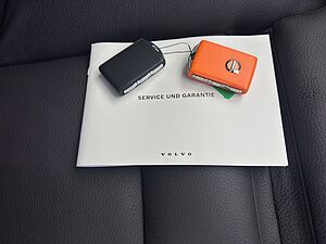 Volvo  Plus Bright