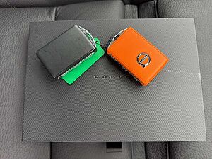Volvo  Plus Bright