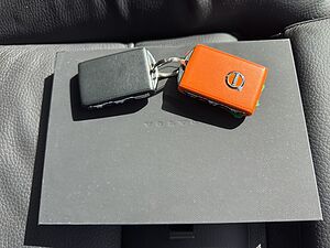 Volvo  Plus Bright