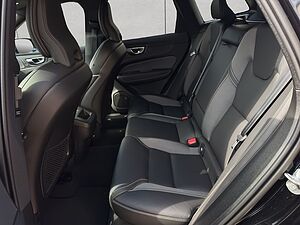 Volvo  Plus Dark