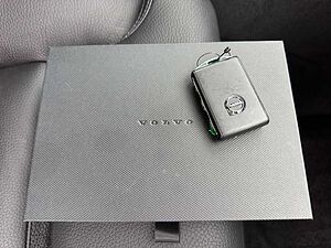 Volvo  Plus Bright