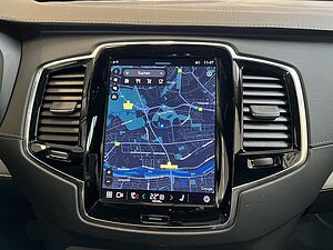 Volvo  Ultimate Dark