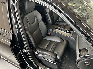 Volvo  Ultimate Dark