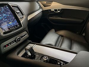 Volvo  Ultimate Dark