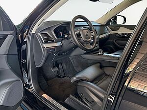 Volvo  Ultimate Dark