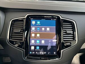 Volvo  Ultimate Dark