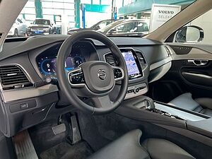 Volvo  Ultimate Dark