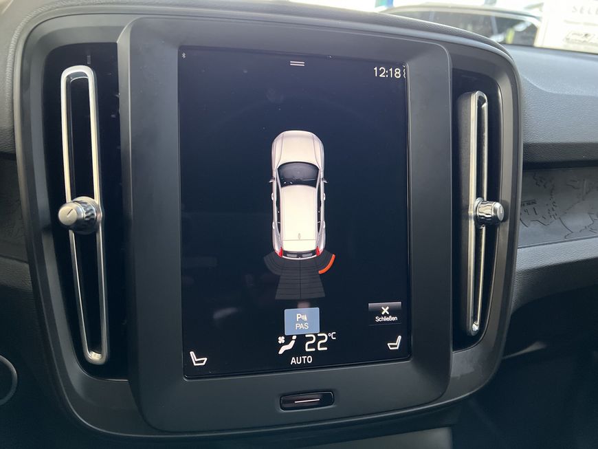 Volvo  Momentum Core