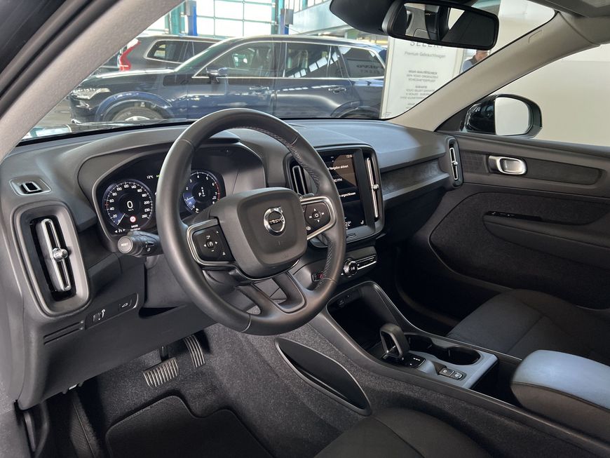 Volvo  Momentum Core