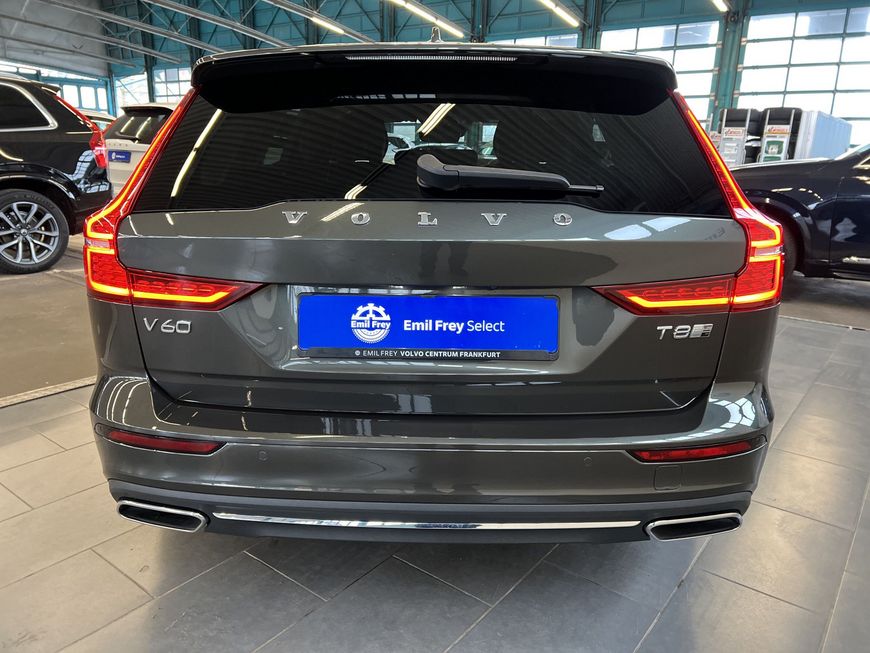 Volvo  T8 AWD Twin-Engine  PilotAssist BLIS