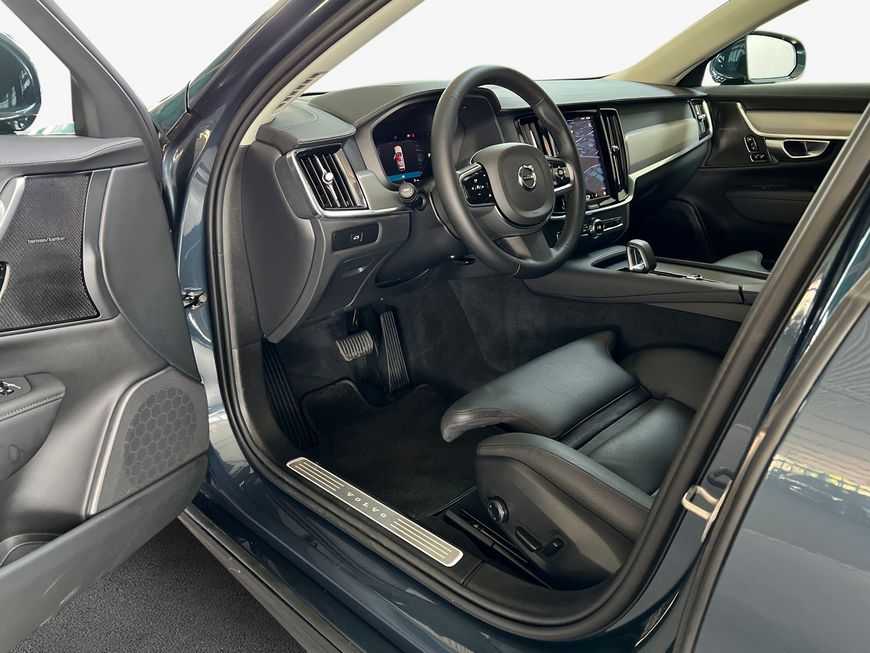 Volvo  20'