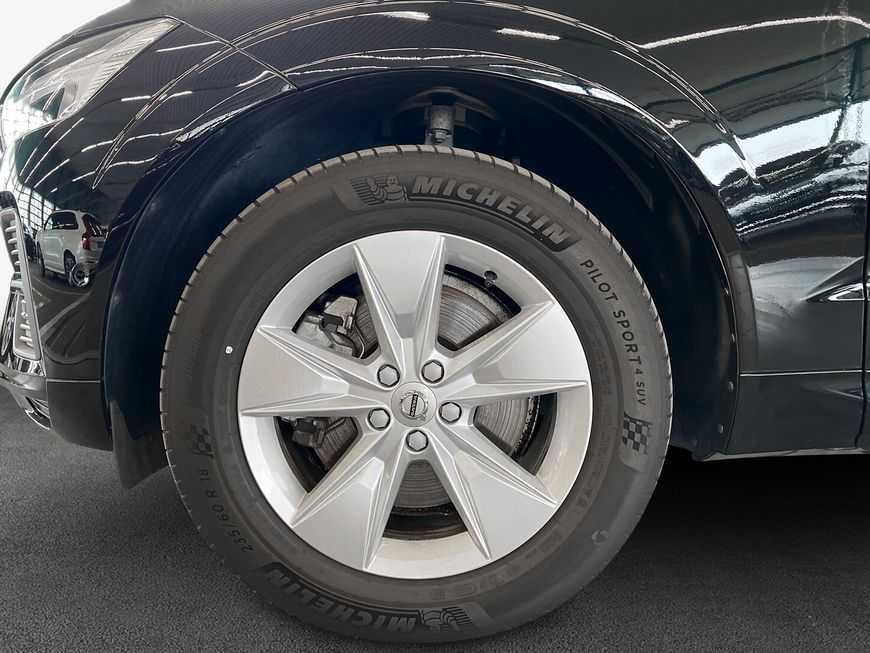 Volvo  Momentum Pro