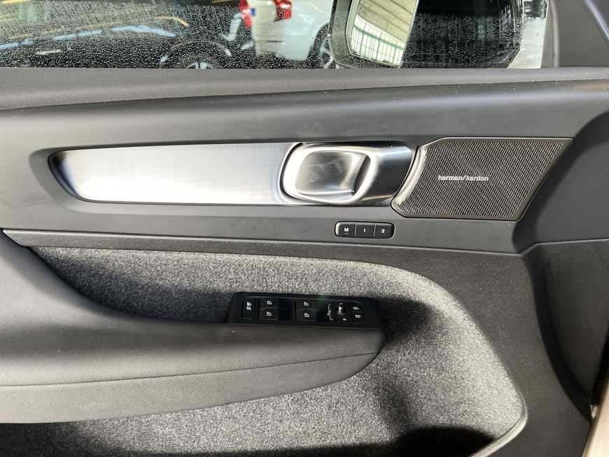 Volvo  19'
