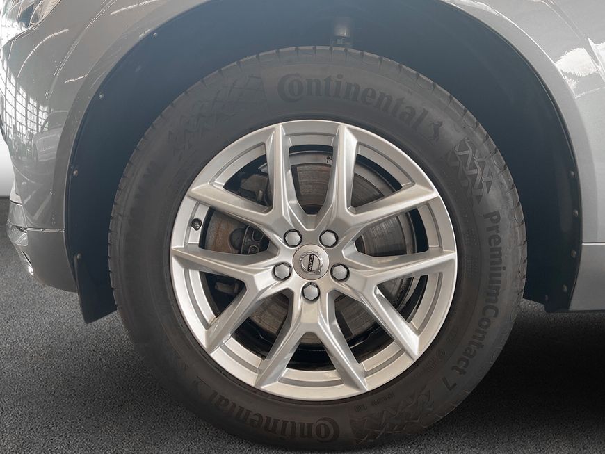 Volvo  Momentum Pro