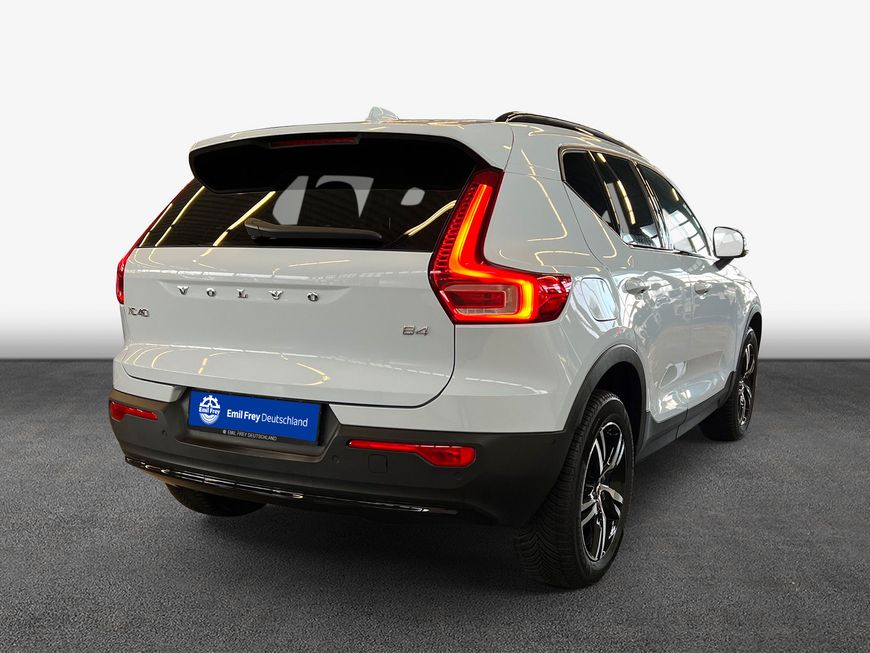 Volvo  Plus Dark