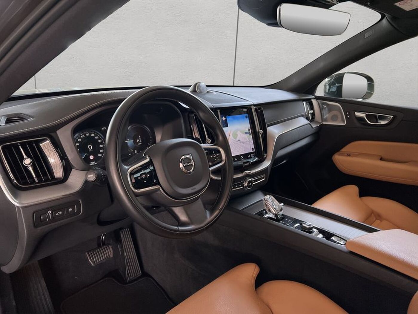 Volvo  T8 Twin-Engine AWD  Glasd PilotAssist