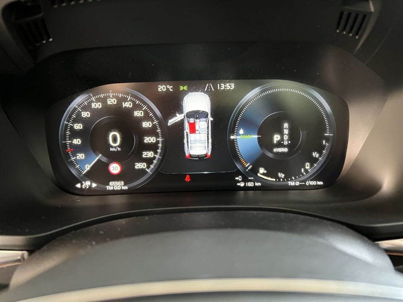 Volvo  T8 Twin-Engine AWD  Glasd PilotAssist
