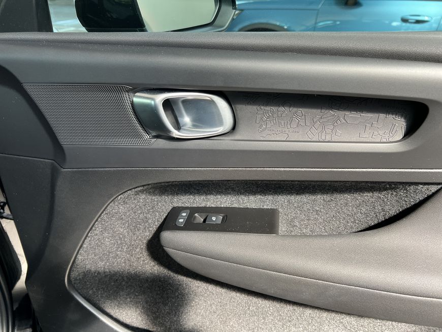 Volvo  Momentum Core