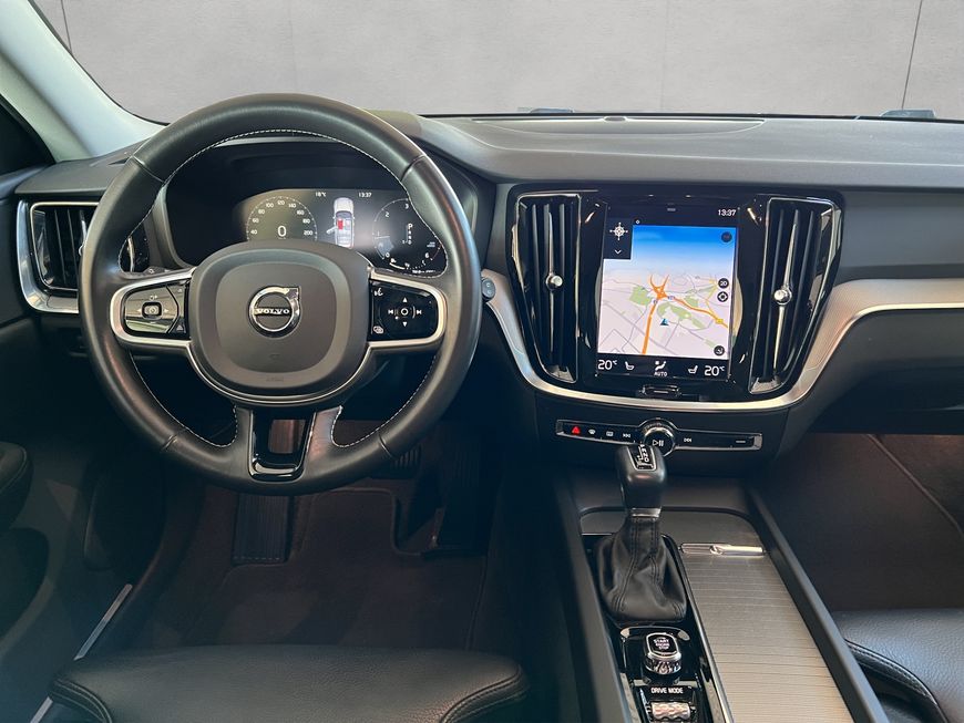 Volvo  D3  Aut Leder Navi LED Kamera PDCv+h