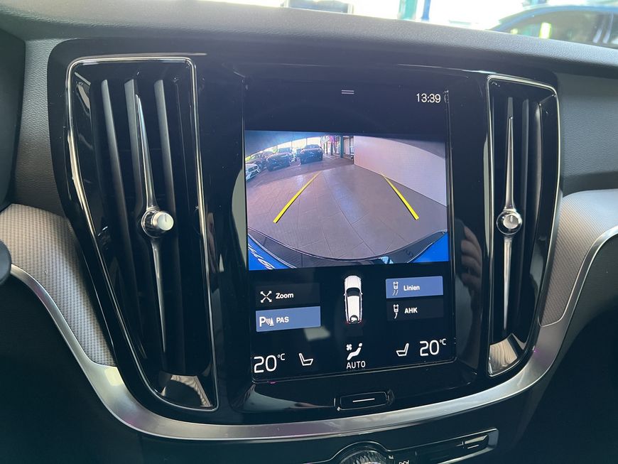 Volvo  D3  Aut Leder Navi LED Kamera PDCv+h