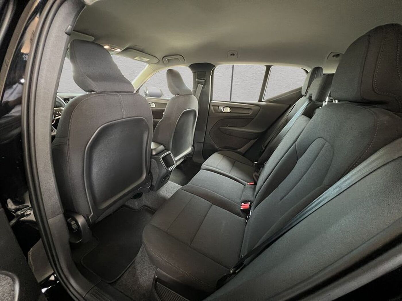 Volvo  Momentum Core