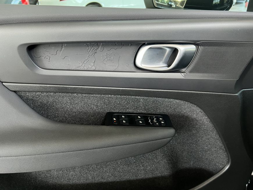 Volvo  Momentum Core