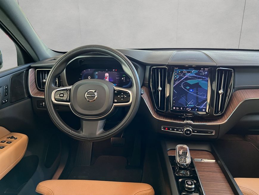 Volvo  T6 AWD Recharge  Glasd 360° PilotAssist