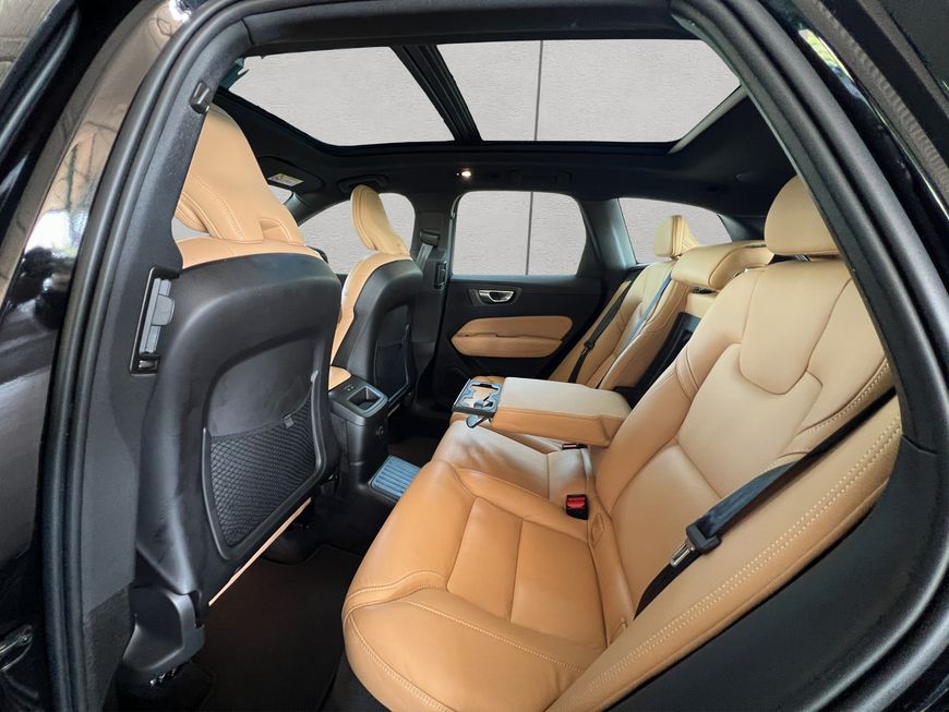 Volvo  T6 AWD Recharge  Glasd 360° PilotAssist