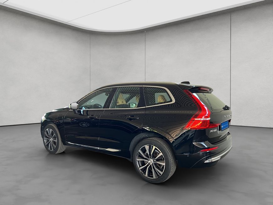 Volvo  T6 AWD Recharge  Glasd 360° PilotAssist