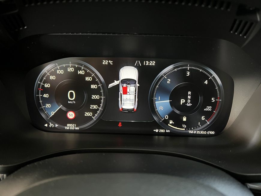 Volvo  B4 AWD  Aut Belüftete-Massagesitze