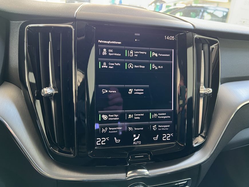 Volvo  Momentum Pro