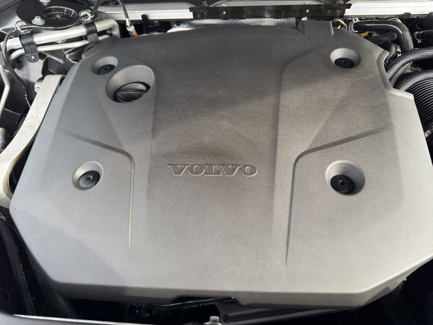 Volvo  Plus Bright