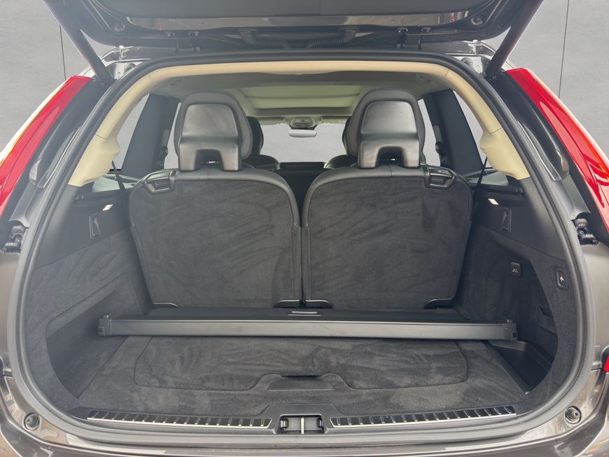 Volvo  Plus Bright