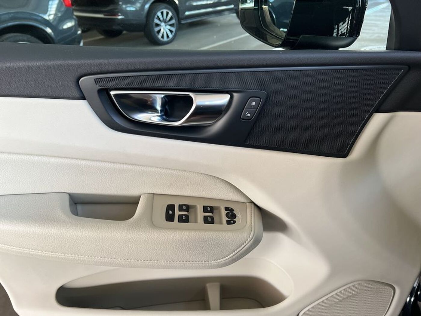 Volvo  Momentum Pro