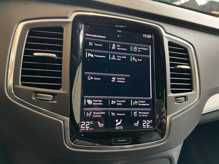 Volvo  Momentum Pro