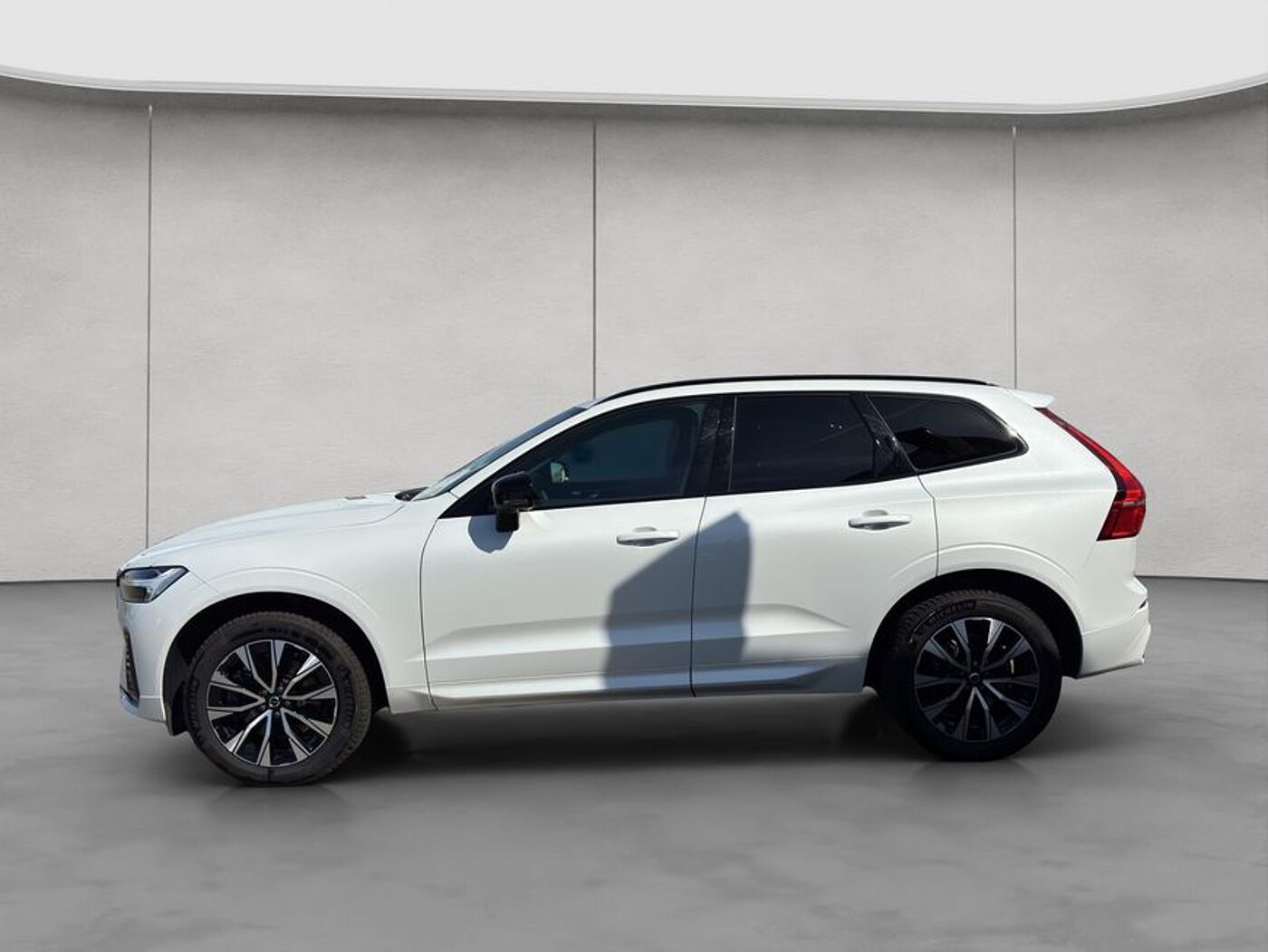 Volvo  Plus Dark