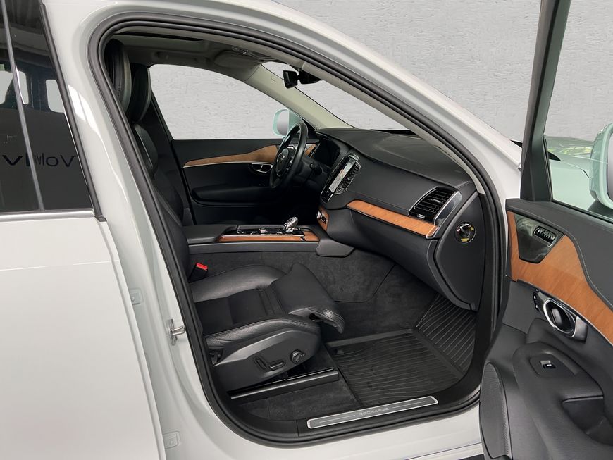 Volvo  Inscription Edition