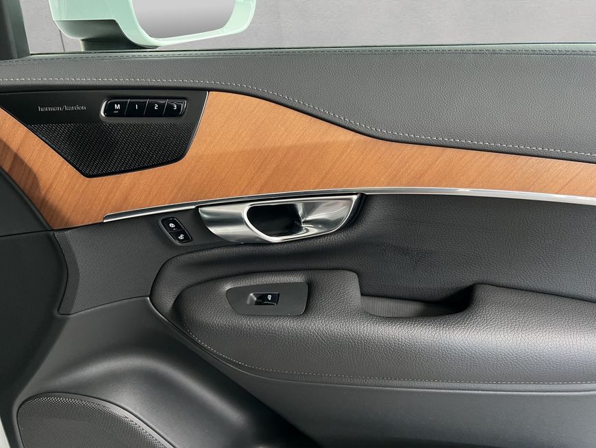 Volvo  Inscription Edition