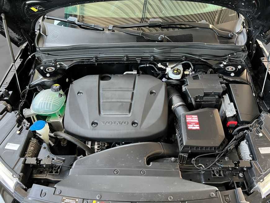 Volvo  Momentum Core