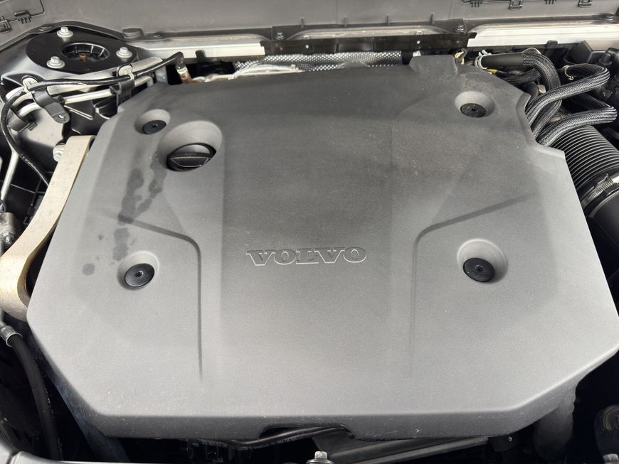 Volvo  Plus Bright